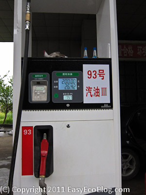 Sinopec gas station, gas station and China, gas pump in China